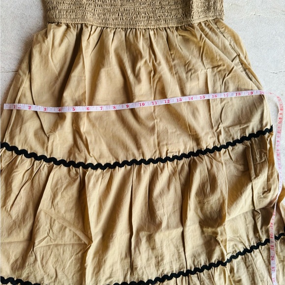 Maxi Dress Color Carmel nude Style trim tiered sleeveless. Brand New - Picture 9 of 11